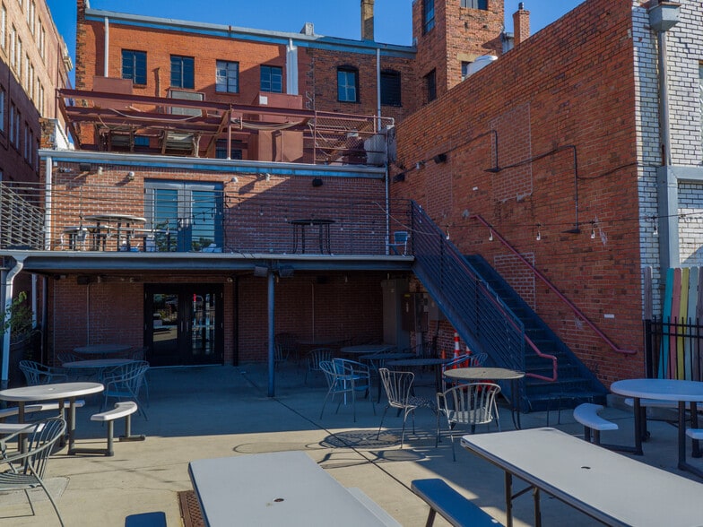 More Photos Of 405 Hay St, Fayetteville Apartments For Lease