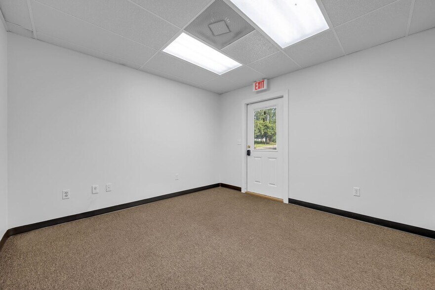 More Photos Of 14794 Camelia St, Magnolia Springs Office For Lease