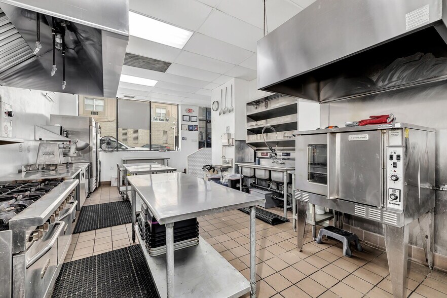 More Photos Of 360 Mount Pleasant Ave, Mamaroneck Storefront For Sale