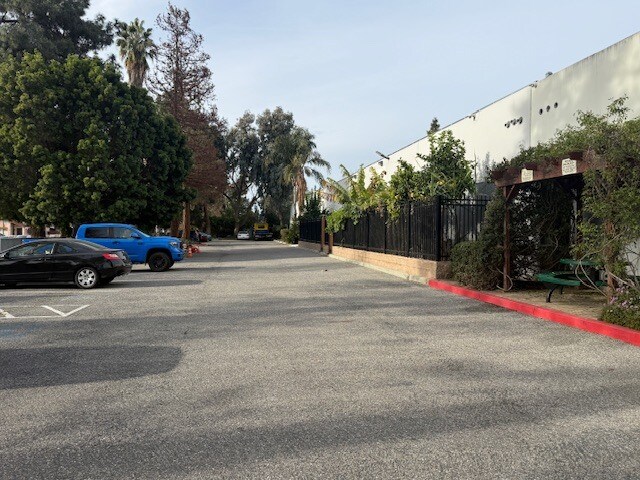 More Photos Of 1931-1935 Las Plumas Ave, San Jose Warehouse For Sale