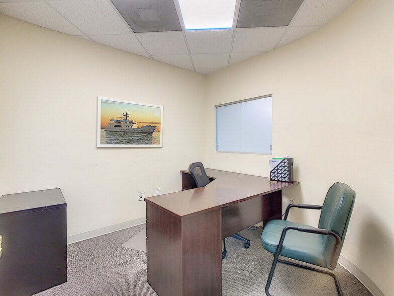 More Photos Of 777 SE 20th St, Fort Lauderdale Loft Creative Space For Lease