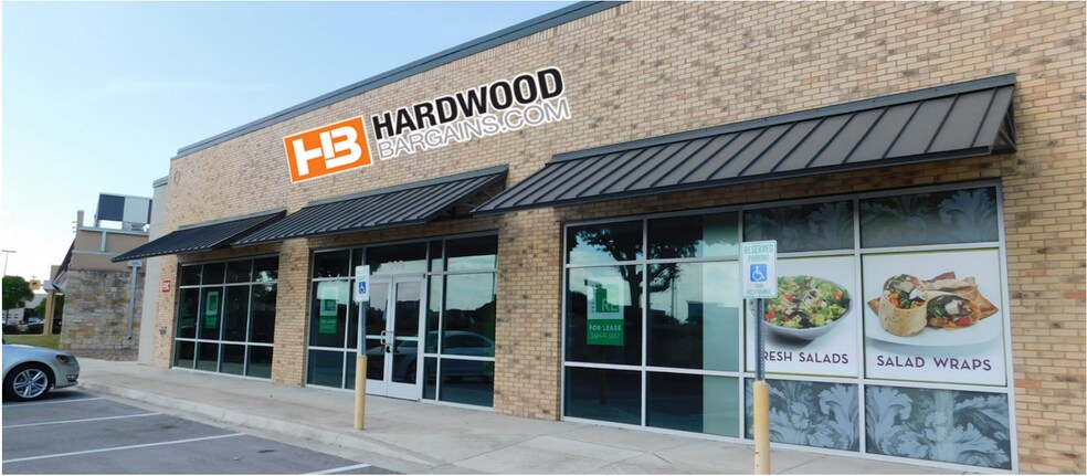 More Photos Of 1335 E Whitestone Blvd, Cedar Park Freestanding For Lease