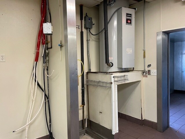 More Photos Of 1272 E Battlefield St, Springfield Restaurant For Lease