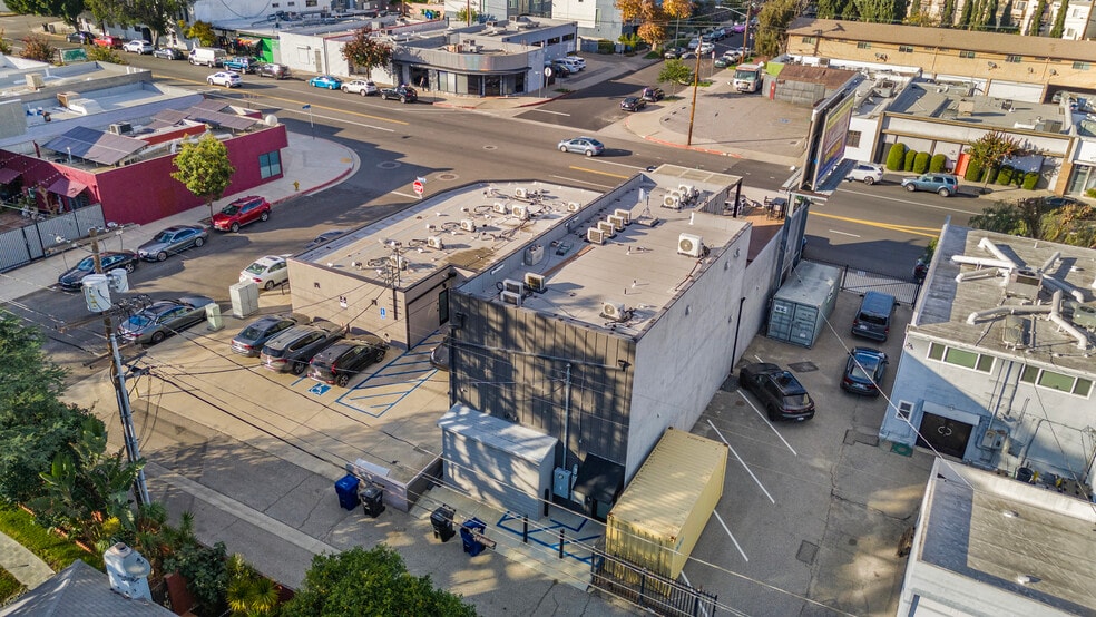 More Photos Of 10440 Burbank Blvd, North Hollywood Office For Sale