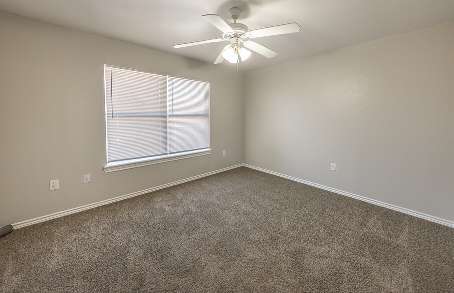 More Photos Of 602 N Belmont, Lubbock Apartments For Sale