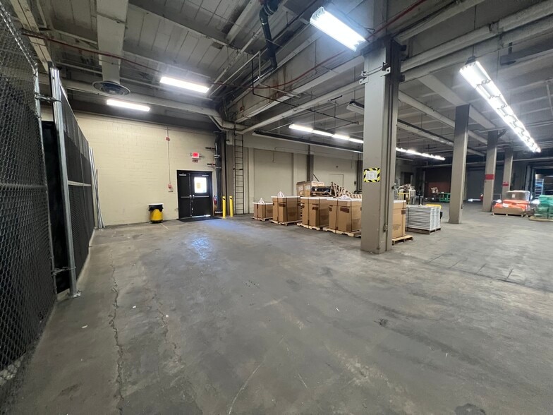 More Photos Of 1004 New Holland Ave, Lancaster Manufacturing For Lease