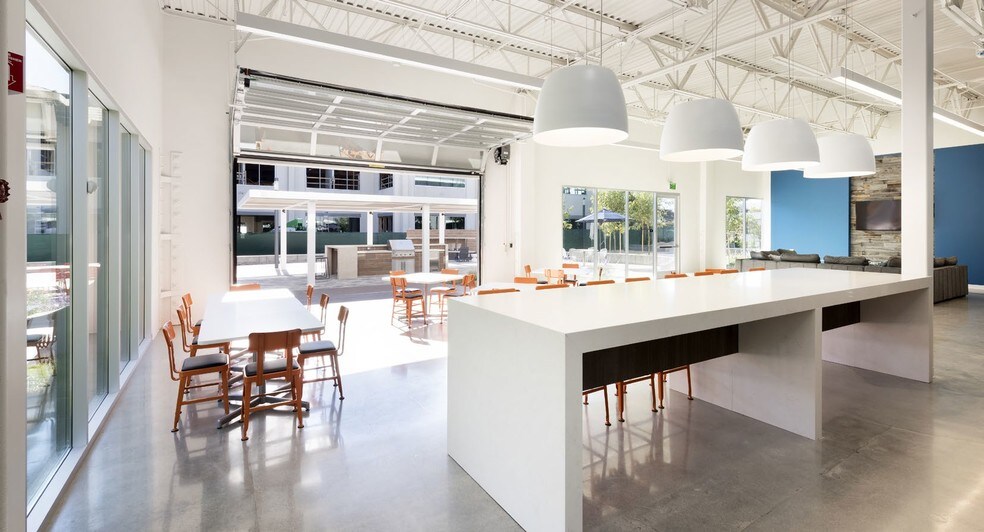 More Photos Of 3400 Central Expy, Santa Clara Research And Development For Lease