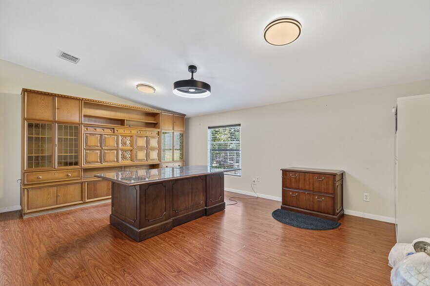 More Photos Of 3975 E Hwy 290, Dripping Springs Self Storage For Sale