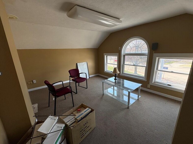 More Photos Of 8-10 S High St, Victor Freestanding For Sale