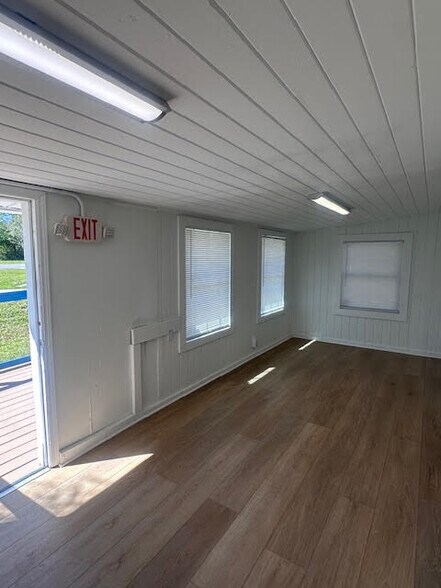 More Photos Of 3100 E Moody Blvd, Bunnell Office Residential For Lease