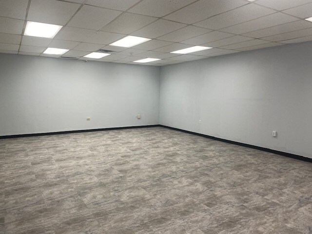 More Photos Of 365 Westgate Dr, Brockton Office For Lease