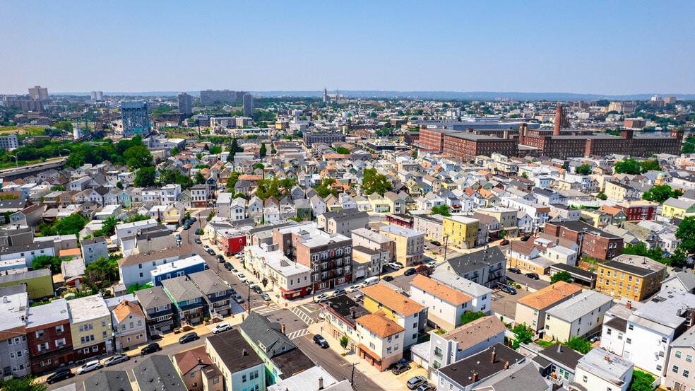 More Photos Of 302-304 N 3rd St, Harrison Apartments For Sale