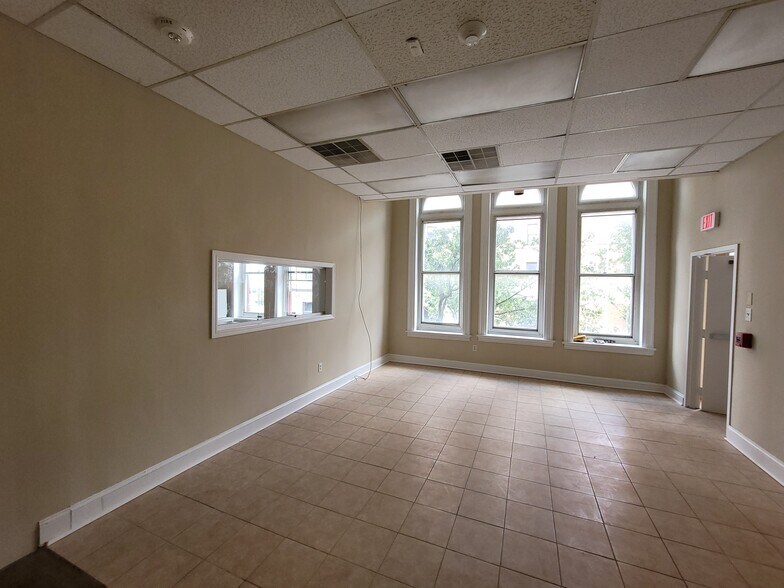 More Photos Of 501 Penn St, Reading Office For Sale