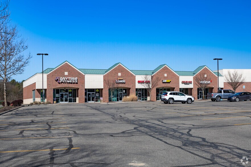 Primary Photo Of 9685-9749 Dixie Hwy, Village of Clarkston Unknown For Lease