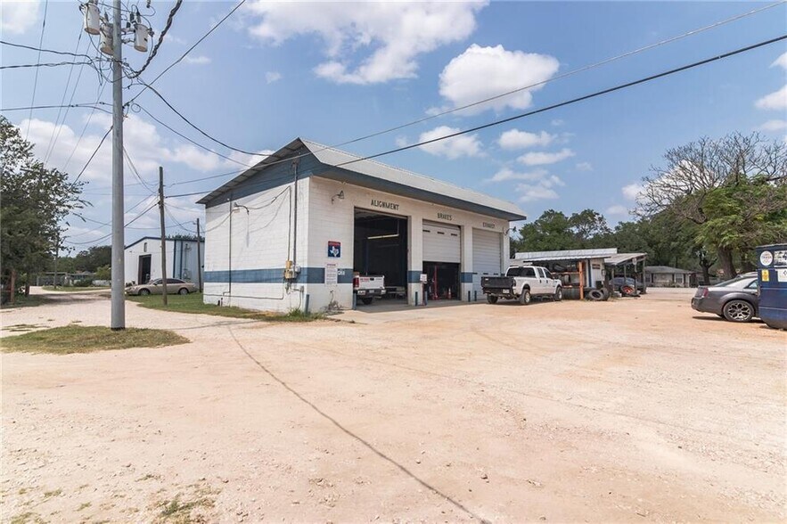 More Photos Of 106 Parsons st, Manor Land For Sale