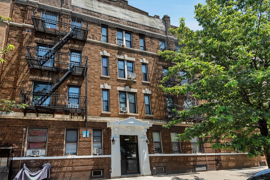 Primary Photo Of 4111 28th Ave, Astoria Multifamily For Sale