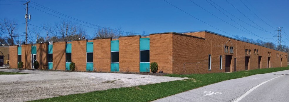 More Photos Of 5171 Canal Rd, Cleveland Warehouse For Lease