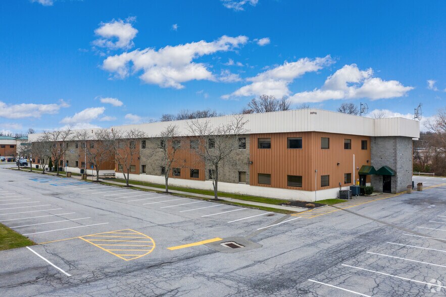 More Photos Of 29 Marshall Rd, Wappingers Falls Office For Lease