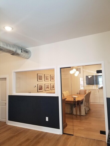More Photos Of 638 Christian St, Philadelphia Storefront Retail Residential For Lease