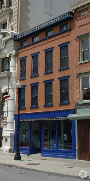 More Photos Of 106 Genesee St, Utica Restaurant For Lease