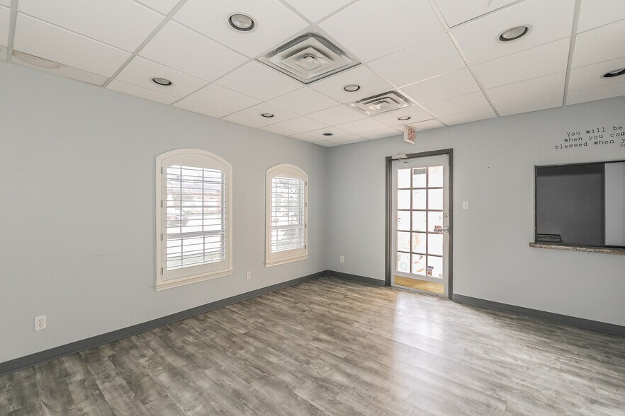 More Photos Of 2014 Justin Rd, Highland Village Medical For Lease