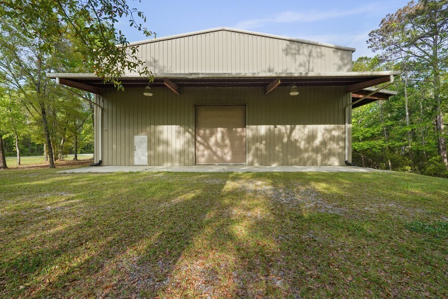 Primary Photo Of 140 Bay Pines Rd, Beaufort Warehouse For Lease