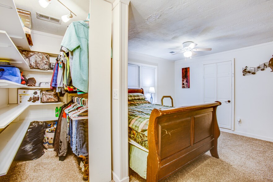 More Photos Of 11200 Catharpin Rd, Spotsylvania Auto Repair For Sale