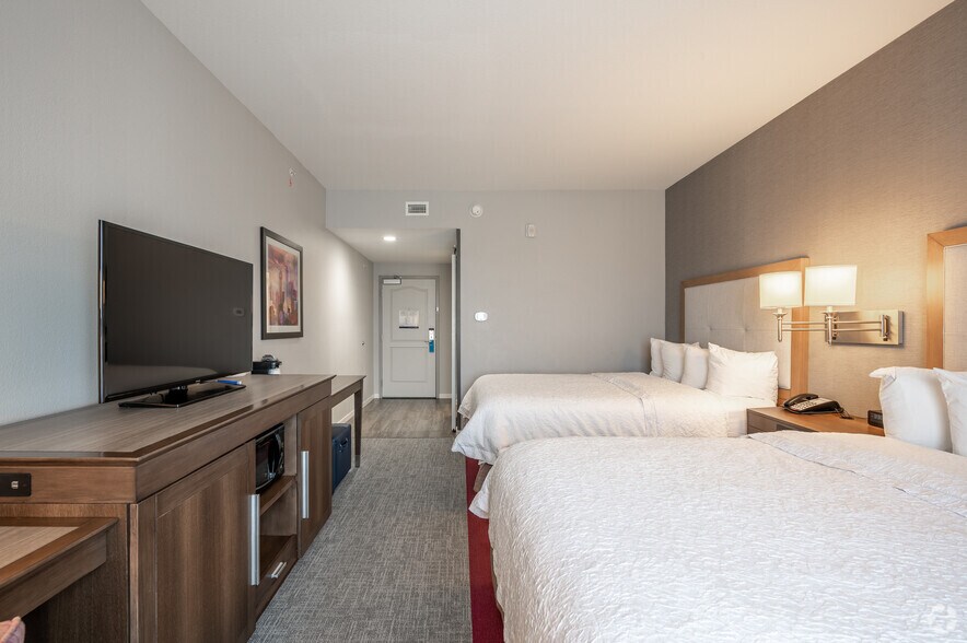 More Photos Of 2250 N Glenville Dr, Richardson Hotel For Sale
