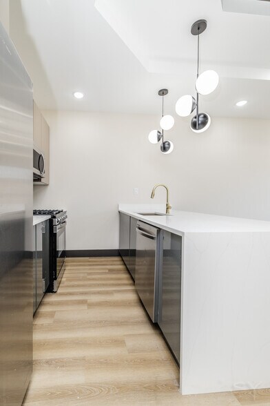 More Photos Of 5637 Prairie ave, Chicago Multifamily For Sale