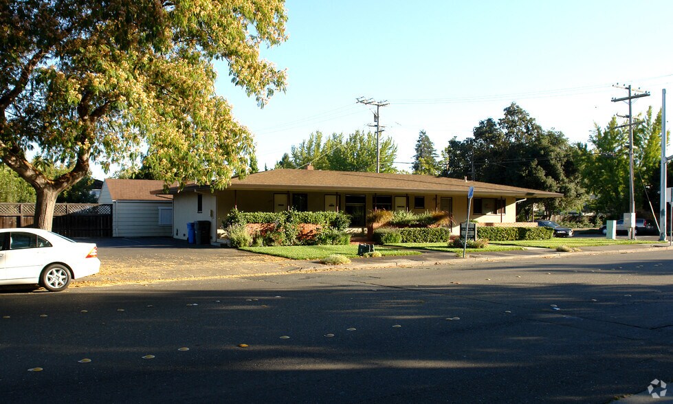 Primary Photo Of 1435 Montgomery Dr, Santa Rosa Office For Lease