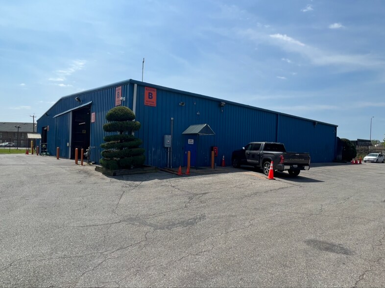 More Photos Of 7609 Malcolm Rd, Clinton Industrial For Lease