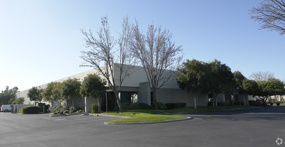 More Photos Of 46600-46610 Landing Pky, Fremont Research And Development For Lease