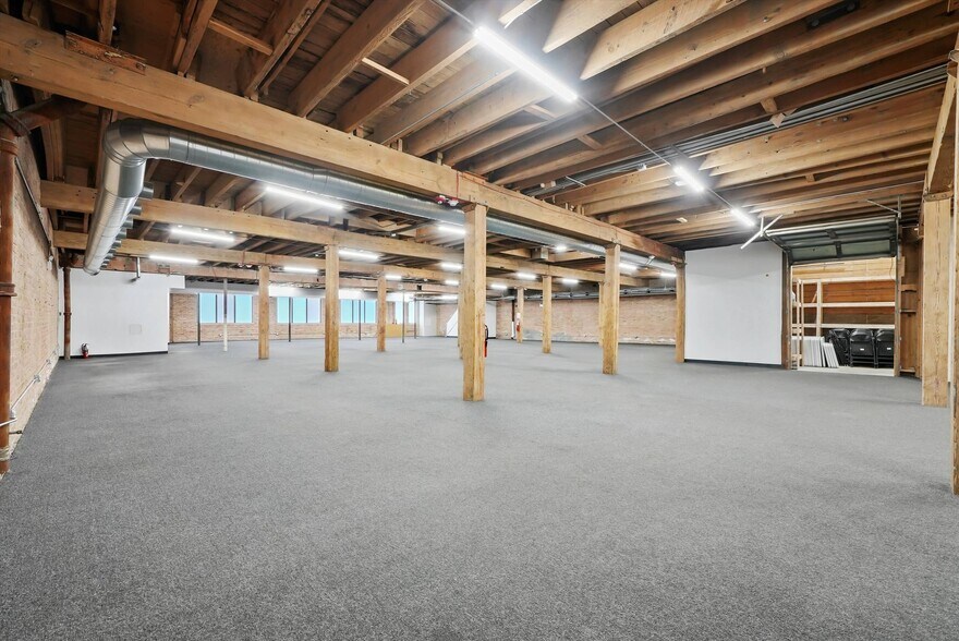 More Photos Of 526 N Western Ave, Chicago Manufacturing For Sale