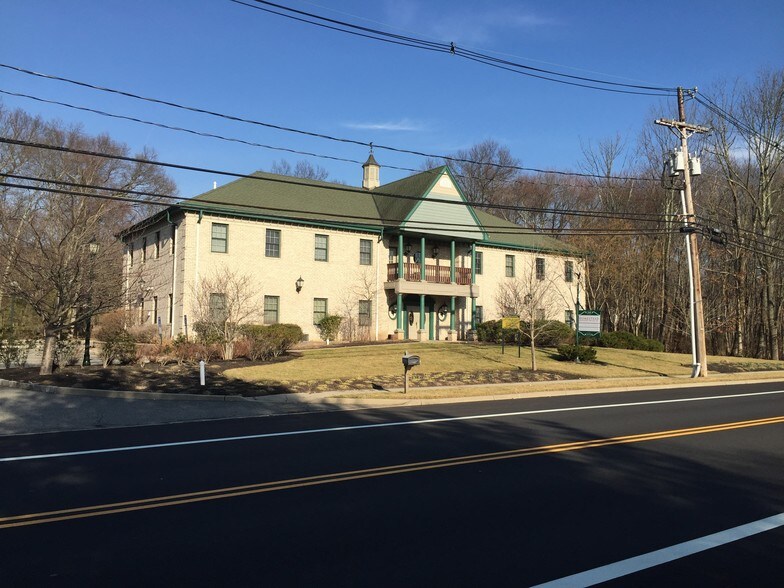 More Photos Of 328 Changebridge Rd, Pine Brook Office For Lease