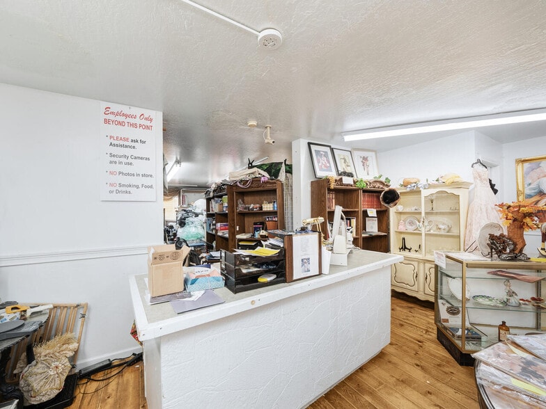 More Photos Of 79 C Street, Virginia City Storefront Retail Residential For Sale