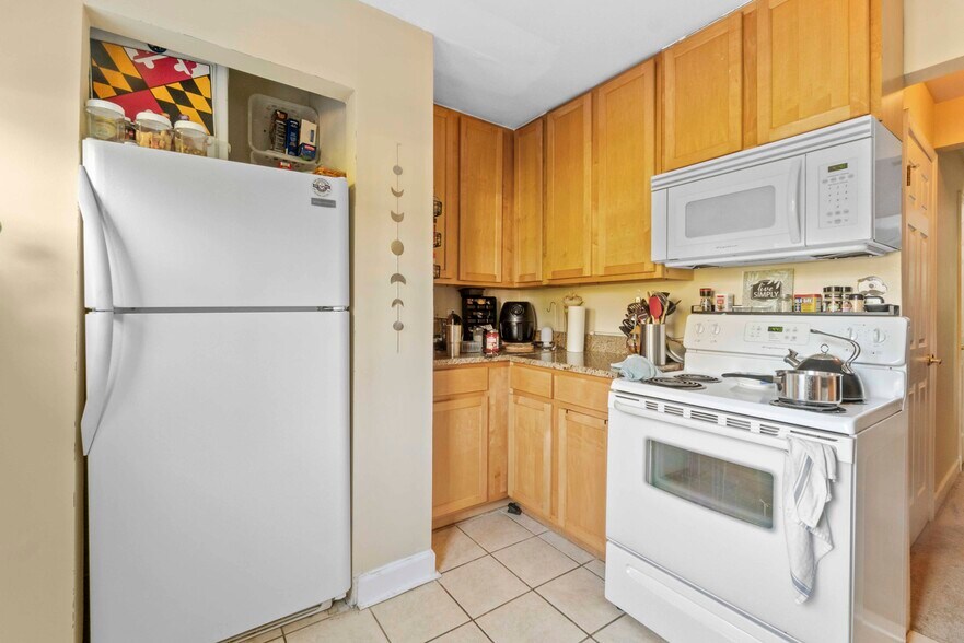 More Photos Of 5011 Roland Ave, Baltimore Apartments For Sale