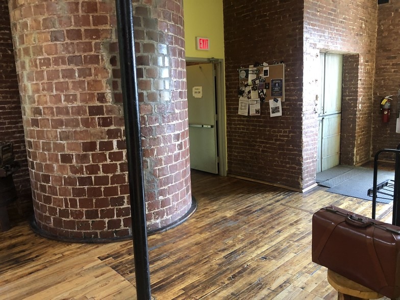 More Photos Of 55 Meadow St, Brooklyn Manufacturing For Lease