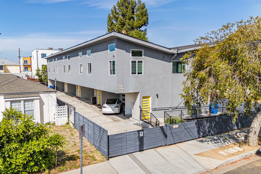 More Photos Of 5743 Case Ave, North Hollywood Apartments For Sale