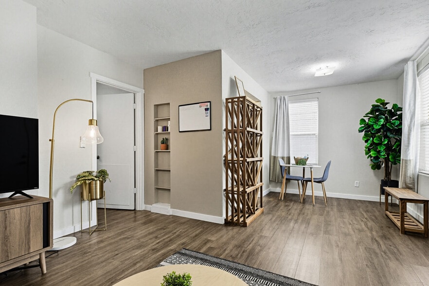 More Photos Of 2104 N 18th St, Boise Apartments For Sale