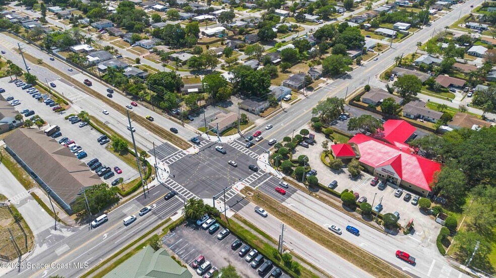 More Photos Of 1313 Croton Rd, Melbourne Office Residential For Lease