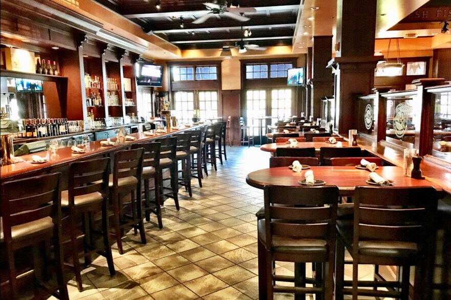 More Photos Of 750 Post Rd, Fairfield Restaurant For Sale