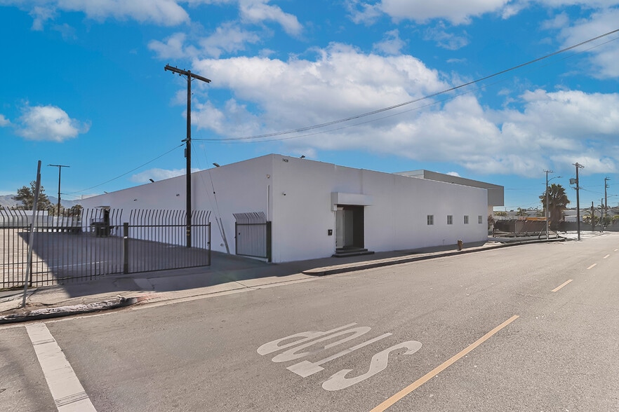 More Photos Of 7410-7428 Bellaire Ave, North Hollywood Warehouse For Sale