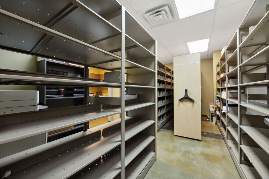 More Photos Of 3040 Business Park Cir, Goodlettsville Medical For Lease