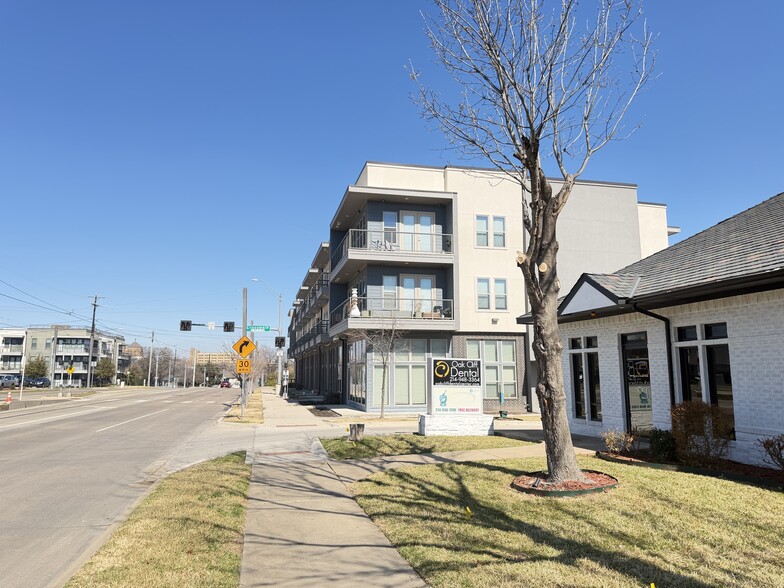 More Photos Of 820 N Zang Blvd, Dallas Medical For Lease