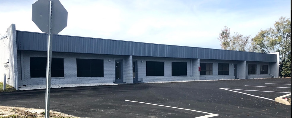 More Photos Of 766 Big Tree Dr, Longwood Manufacturing For Lease