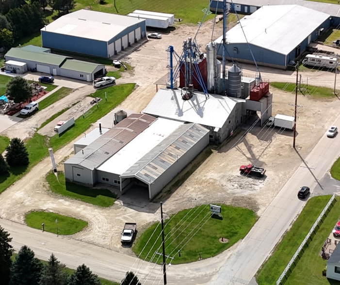 More Photos Of 130 E 11th St, Monticello Specialty For Sale