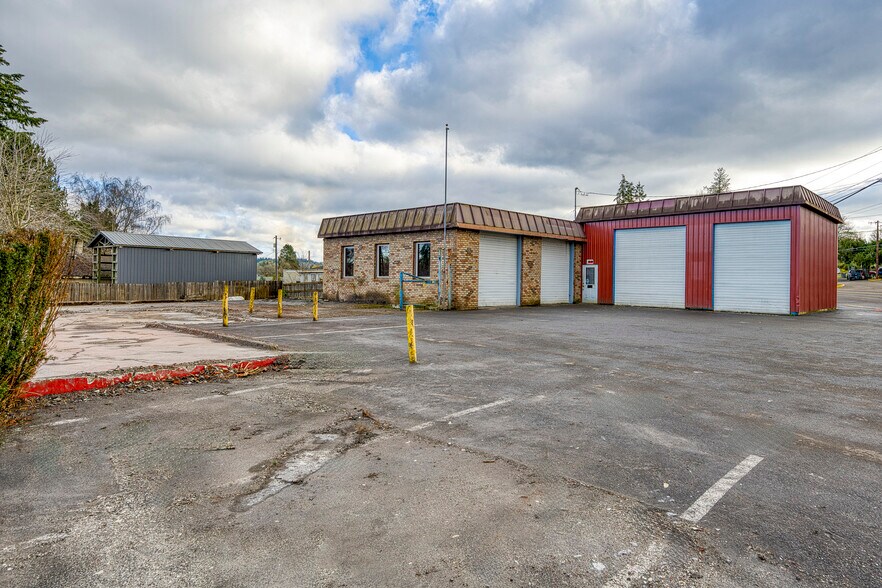 More Photos Of 452 SE Main St, Willamina Auto Repair For Sale