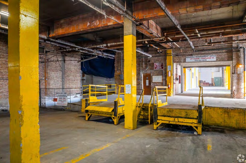 More Photos Of 3850 W Cortland St, Chicago Manufacturing For Sale