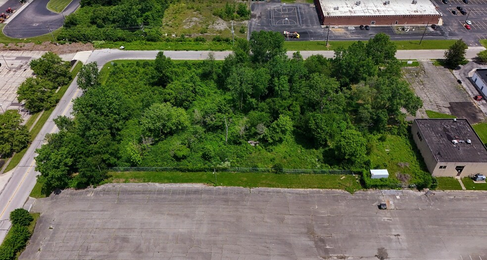 More Photos Of 0 Eastpoint Dr, Columbus Land For Sale