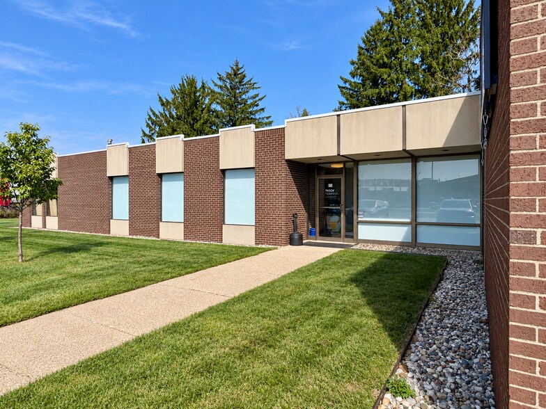 Primary Photo Of 1231 Roth Dr, Lansing Office For Sale